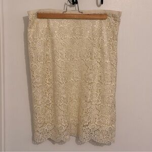 H&M Cream Floral Lace Pencil Skirt